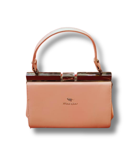 Luxury Pink Leather Handbag – Classic & Feminine Style